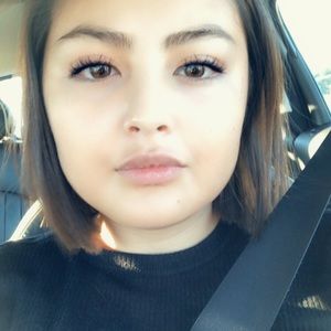 Meet your Posher, Sasabrina